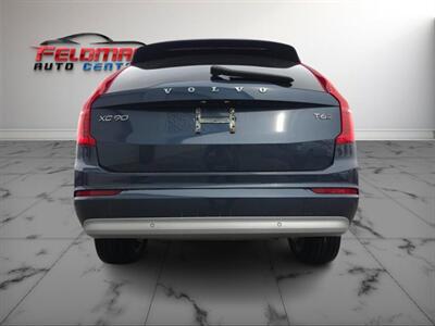 2022 Volvo XC90 T6 Momentum 7-Passenger   - Photo 6 - Greensburg, IN 47240-9353