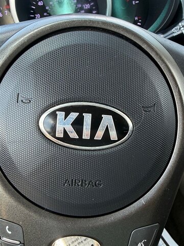 2013 Kia Soul Plus - Photo 19 - Greensburg, IN 47240-9353