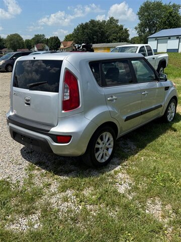 2013 Kia Soul Plus - Photo 9 - Greensburg, IN 47240-9353