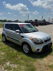 2013 Kia Soul Plus - Photo 14 - Greensburg, IN 47240-9353
