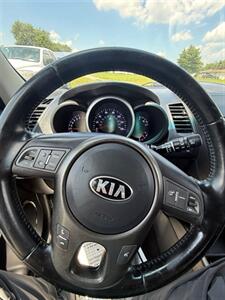 2013 Kia Soul Plus - Photo 18 - Greensburg, IN 47240-9353