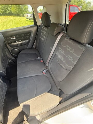 2013 Kia Soul Plus - Photo 34 - Greensburg, IN 47240-9353