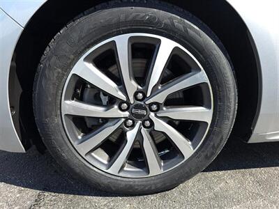 2017 Lincoln Continental Premiere   - Photo 40 - Greensburg, IN 47240-9353