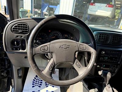 2004 Chevrolet TrailBlazer EXT LT   - Photo 15 - Greensburg, IN 47240-9353