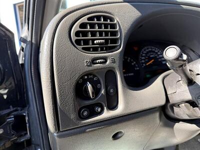 2004 Chevrolet TrailBlazer EXT LT   - Photo 16 - Greensburg, IN 47240-9353