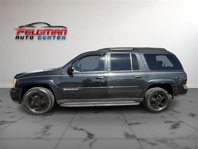 2004 Chevrolet TrailBlazer EXT LT   - Photo 2 - Greensburg, IN 47240-9353