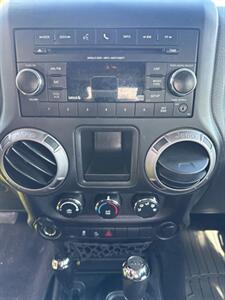 2017 Jeep Wrangler Unlimited Unlimited Sport - Photo 37 - Greensburg, IN 47240-9353