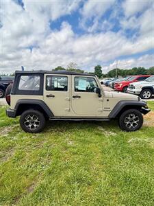 2017 Jeep Wrangler Unlimited Unlimited Sport - Photo 7 - Greensburg, IN 47240-9353