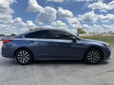 2018 Subaru Legacy 2.5i Premium   - Photo 10 - Greensburg, IN 47240-9353