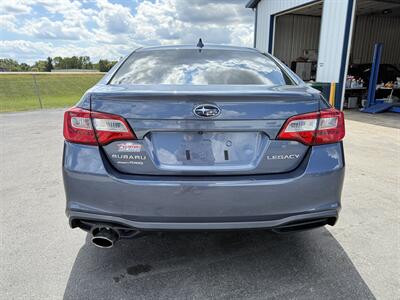 2018 Subaru Legacy 2.5i Premium   - Photo 6 - Greensburg, IN 47240-9353