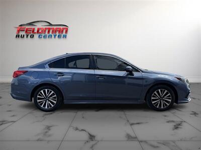 2018 Subaru Legacy 2.5i Premium   - Photo 10 - Greensburg, IN 47240-9353