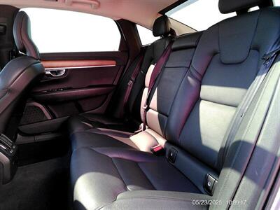 2021 Volvo S90 T6 Momentum   - Photo 32 - Greensburg, IN 47240-9353