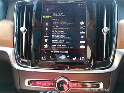 2021 Volvo S90 T6 Momentum   - Photo 25 - Greensburg, IN 47240-9353