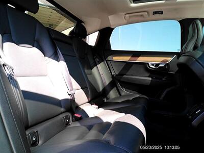 2021 Volvo S90 T6 Momentum   - Photo 38 - Greensburg, IN 47240-9353