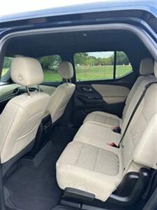 2022 Chevrolet Traverse LS - Photo 9 - Greensburg, IN 47240-9353
