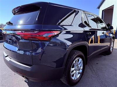 2022 Chevrolet Traverse LS - Photo 6 - Greensburg, IN 47240-9353