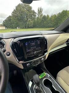 2022 Chevrolet Traverse LS - Photo 12 - Greensburg, IN 47240-9353