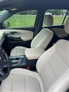 2022 Chevrolet Traverse LS - Photo 11 - Greensburg, IN 47240-9353