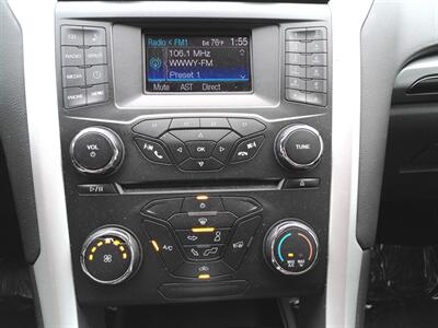 2013 Ford Fusion SE   - Photo 24 - Greensburg, IN 47240-9353