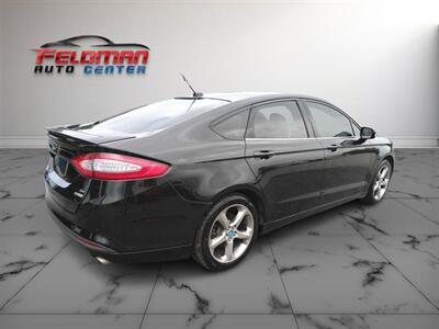 2013 Ford Fusion SE   - Photo 7 - Greensburg, IN 47240-9353