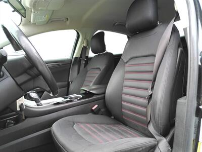 2013 Ford Fusion SE   - Photo 18 - Greensburg, IN 47240-9353