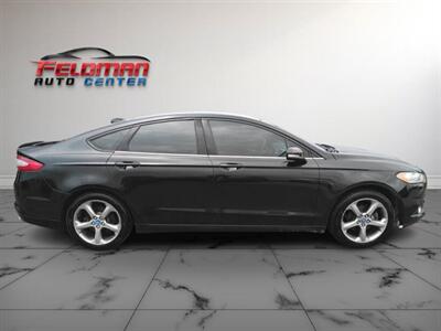 2013 Ford Fusion SE   - Photo 8 - Greensburg, IN 47240-9353