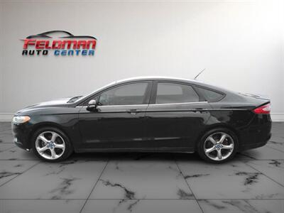 2013 Ford Fusion SE   - Photo 2 - Greensburg, IN 47240-9353