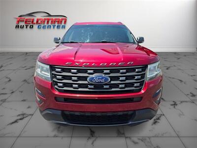 2017 Ford Explorer XLT   - Photo 2 - Greensburg, IN 47240-9353