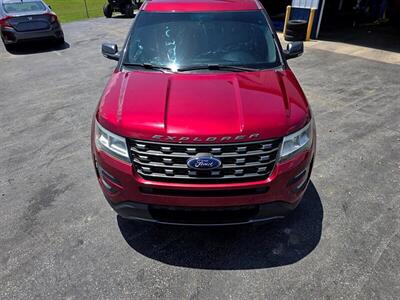 2017 Ford Explorer XLT   - Photo 13 - Greensburg, IN 47240-9353