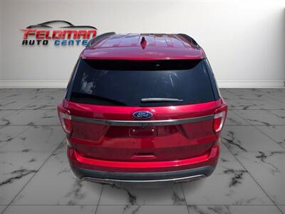 2017 Ford Explorer XLT   - Photo 12 - Greensburg, IN 47240-9353