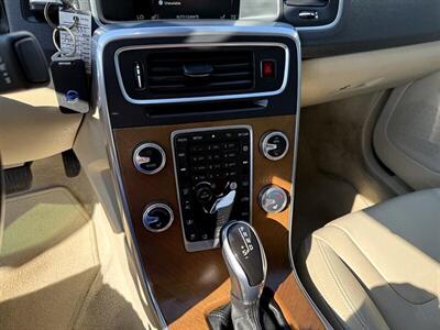 2016 Volvo S60 T5 Drive-E Inscription Pl   - Photo 16 - Greensburg, IN 47240-9353