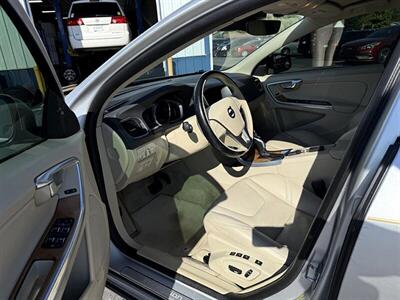2016 Volvo S60 T5 Drive-E Inscription Pl   - Photo 25 - Greensburg, IN 47240-9353