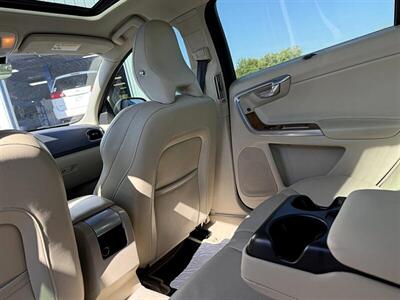 2016 Volvo S60 T5 Drive-E Inscription Pl   - Photo 13 - Greensburg, IN 47240-9353