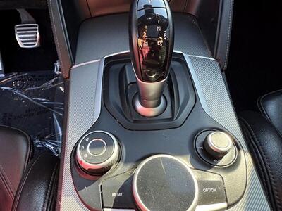 2018 Alfa Romeo Stelvio Ti Sport  Q4 - Photo 17 - Greensburg, IN 47240-9353