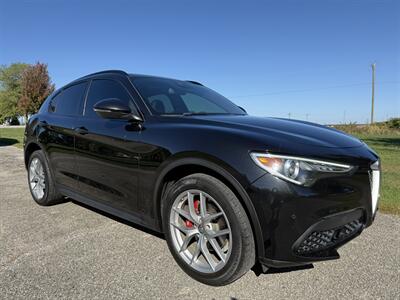 2018 Alfa Romeo Stelvio Ti Sport  Q4 - Photo 9 - Greensburg, IN 47240-9353