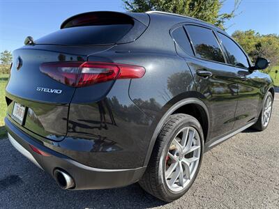 2018 Alfa Romeo Stelvio Ti Sport  Q4 - Photo 7 - Greensburg, IN 47240-9353