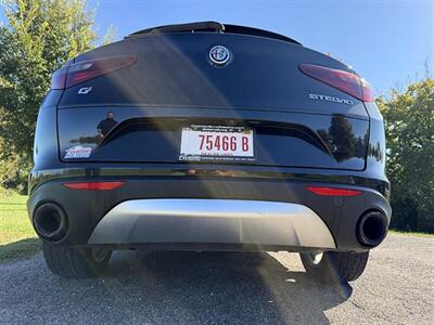 2018 Alfa Romeo Stelvio Ti Sport  Q4 - Photo 6 - Greensburg, IN 47240-9353