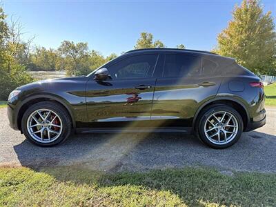 2018 Alfa Romeo Stelvio Ti Sport  Q4 - Photo 2 - Greensburg, IN 47240-9353