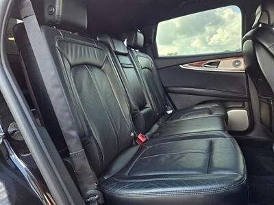2017 Lincoln MKX Reserve   - Photo 32 - Greensburg, IN 47240-9353