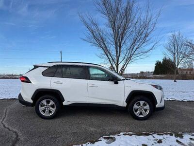 2021 Toyota RAV4 Hybrid LE - Photo 6 - Greensburg, IN 47240-9353