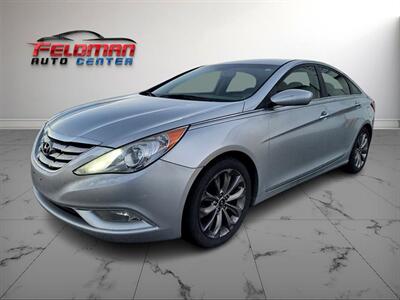 2013 Hyundai SONATA SE   - Photo 1 - Greensburg, IN 47240-9353