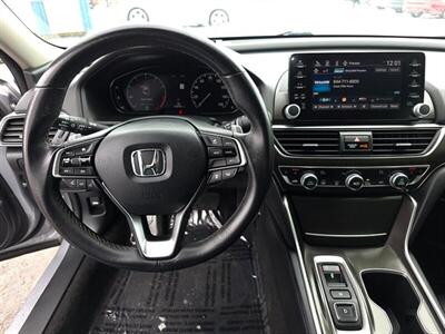 2018 Honda Accord Touring  2.0T - Photo 18 - Greensburg, IN 47240-9353