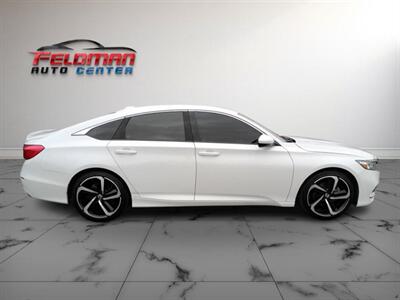 2019 Honda Accord Sport   - Photo 8 - Greensburg, IN 47240-9353