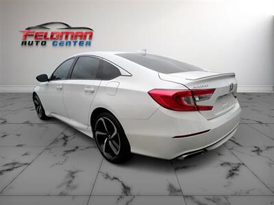 2019 Honda Accord Sport   - Photo 3 - Greensburg, IN 47240-9353