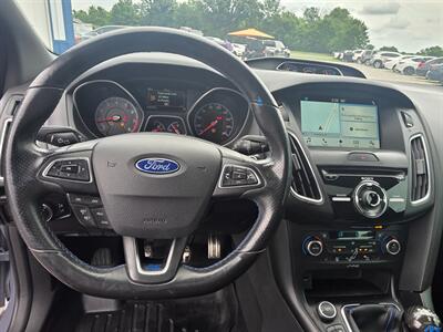 2017 Ford Focus RS   - Photo 14 - Greensburg, IN 47240-9353