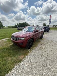 2019 Jeep Grand Cherokee Altitude   - Photo 2 - Greensburg, IN 47240-9353