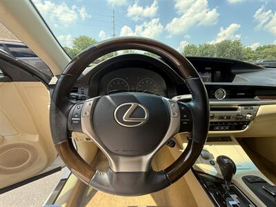 2014 Lexus ES 350   - Photo 13 - Greensburg, IN 47240-9353