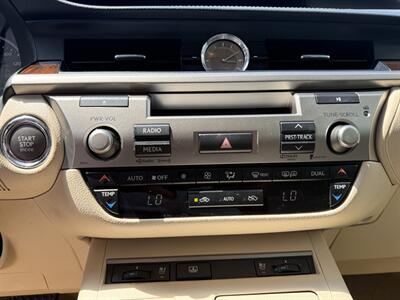 2014 Lexus ES 350   - Photo 16 - Greensburg, IN 47240-9353