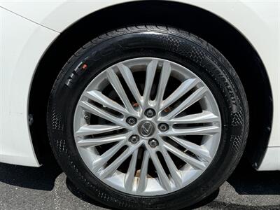 2014 Lexus ES 350   - Photo 29 - Greensburg, IN 47240-9353