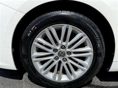2014 Lexus ES 350   - Photo 29 - Greensburg, IN 47240-9353